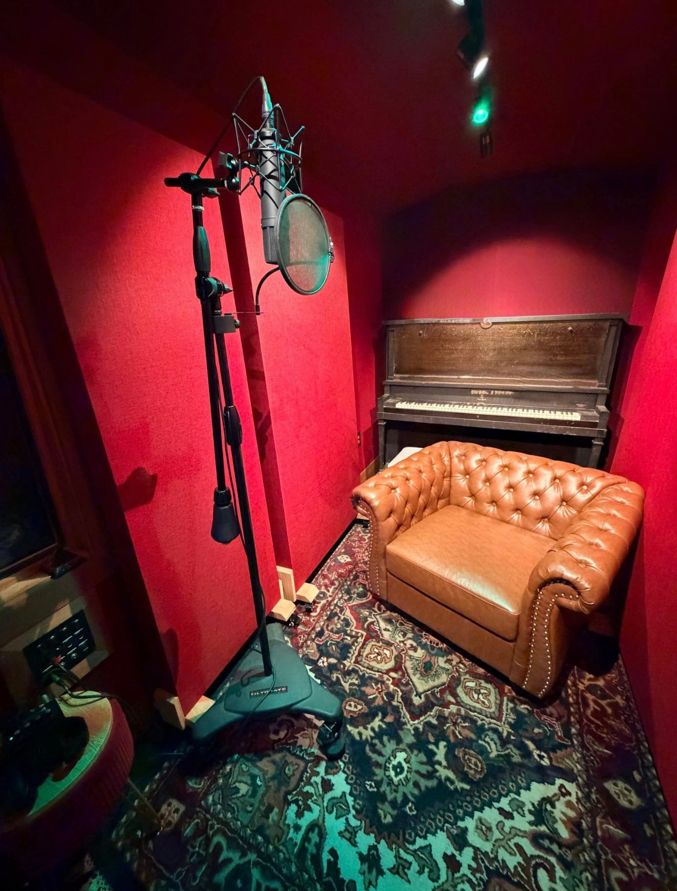 Hollywood Hills Studio